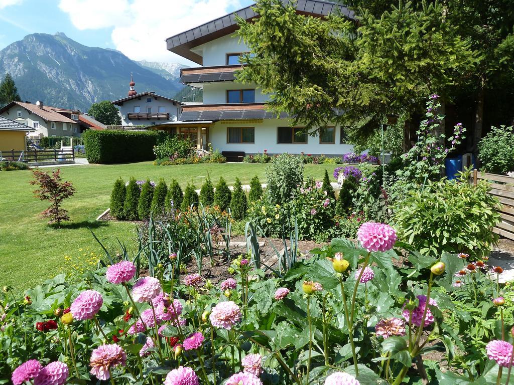 Gastehaus Frischhut Hotel นาซเซอฮัท ภายนอก รูปภาพ