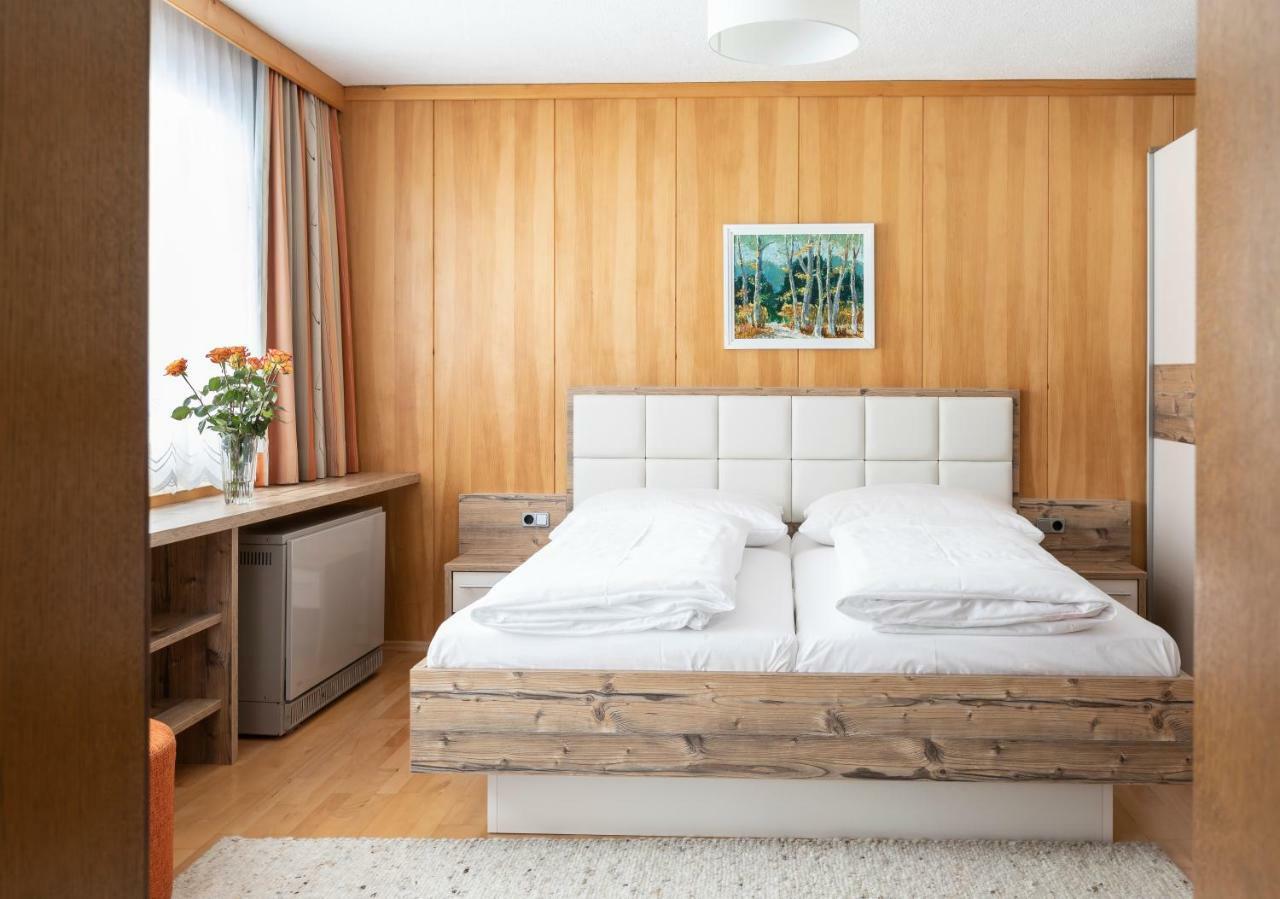 Gastehaus Frischhut Hotel นาซเซอฮัท ภายนอก รูปภาพ